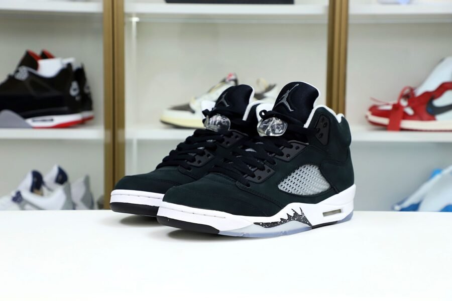 AIR JORDAN 5 RETRO 'OREO' 2021