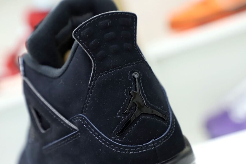 AIR JORDAN 4 RETRO 'BLACK CAT' 2020