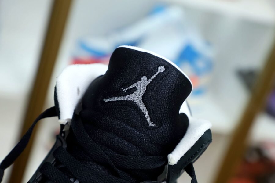 AIR JORDAN 5 RETRO 'OREO' 2021