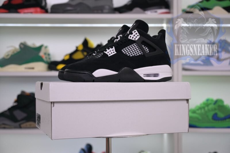 Jordan Air Jordan 4 Retro