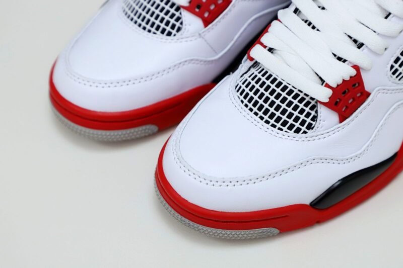 AIR JORDAN 4 RETRO 'FIRE RED' 2012