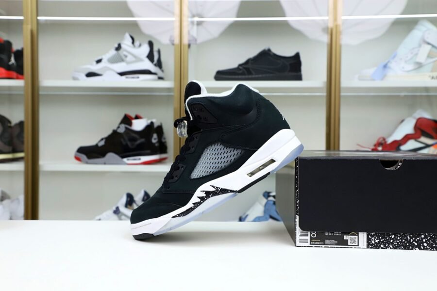 AIR JORDAN 5 RETRO 'OREO' 2021