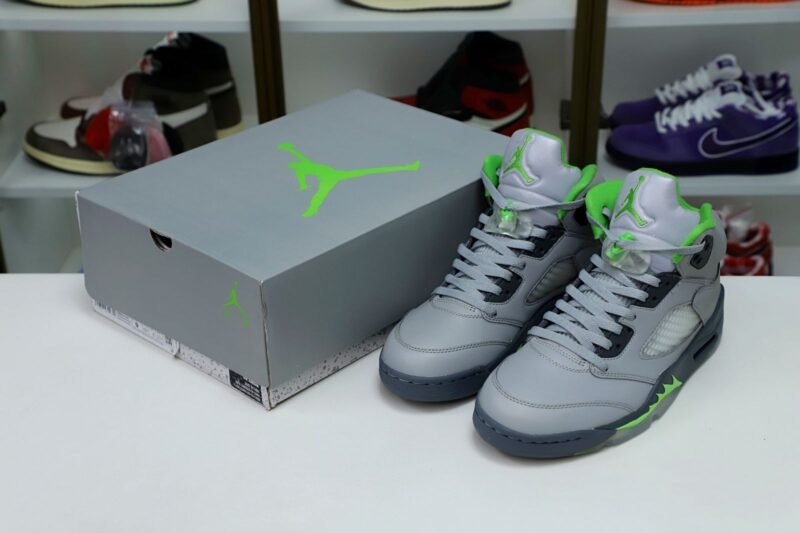 AIR JORDAN 5 RETRO 'GREEN BEAN' 2022