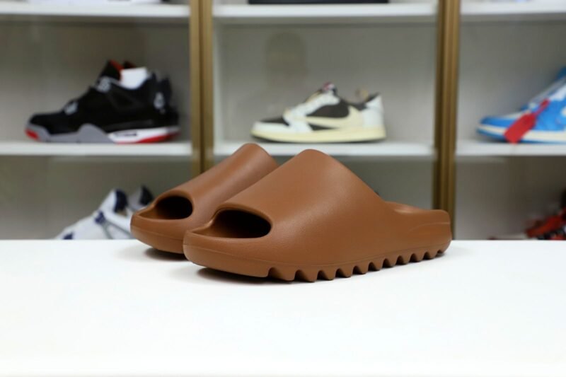 Yeezy Slide