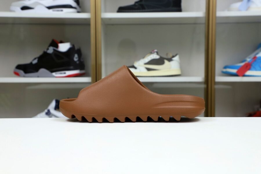 Yeezy Slide