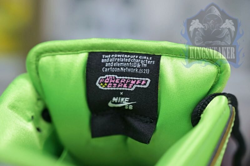 The Powerpuff Girls x Nike Dunk SB Low