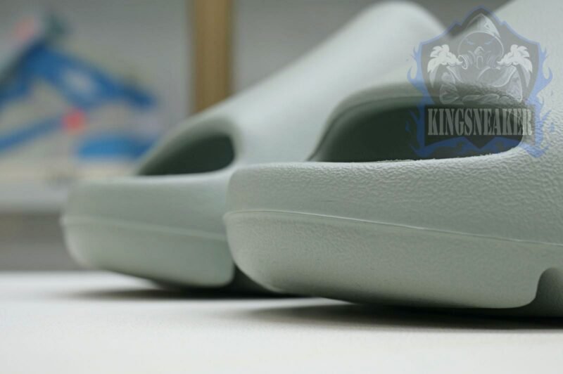 adidas originals Yeezy Slide Salt