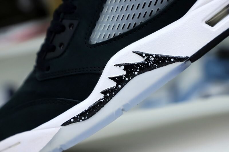 AIR JORDAN 5 RETRO 'OREO' 2021