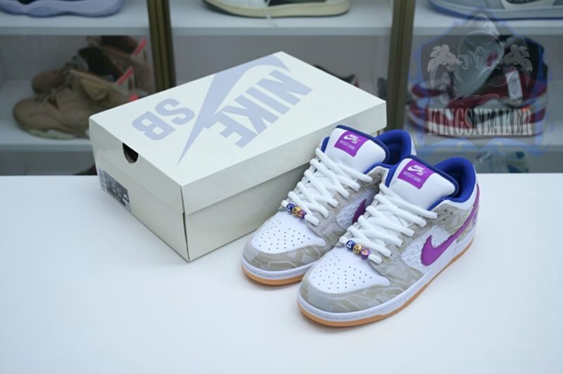 Rayssa Leal x Nike SB Dunk Low