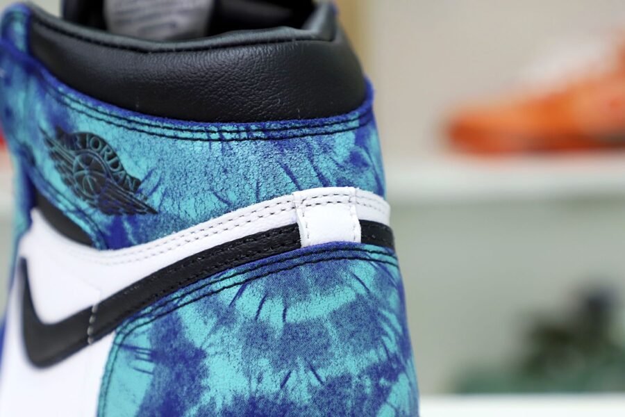 Air Jordan 1 High OG  Tie-Dye