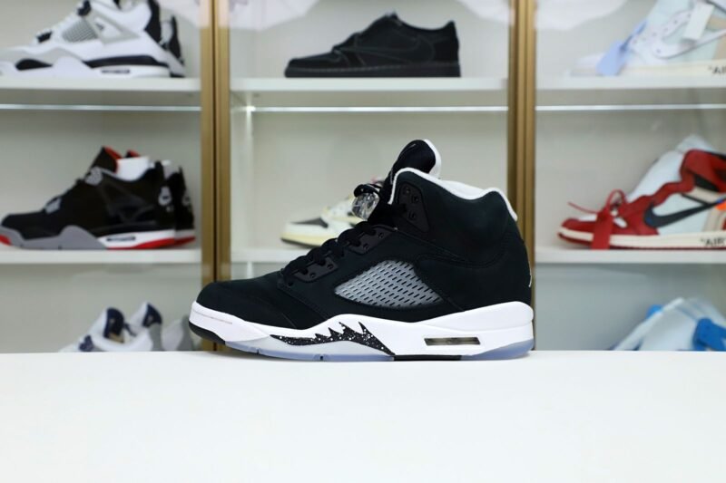 AIR JORDAN 5 RETRO 'OREO' 2021