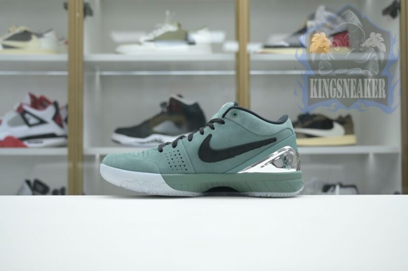 Nike Zoom Kobe 4 Protro