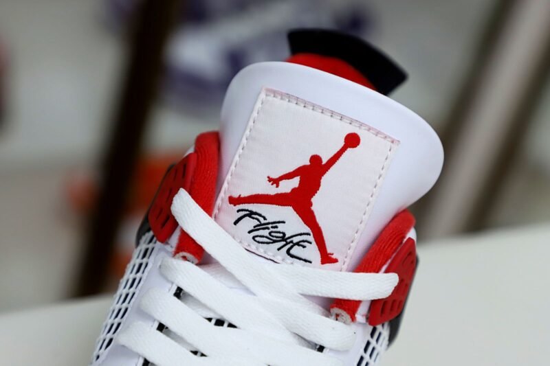 AIR JORDAN 4 RETRO 'FIRE RED' 2012