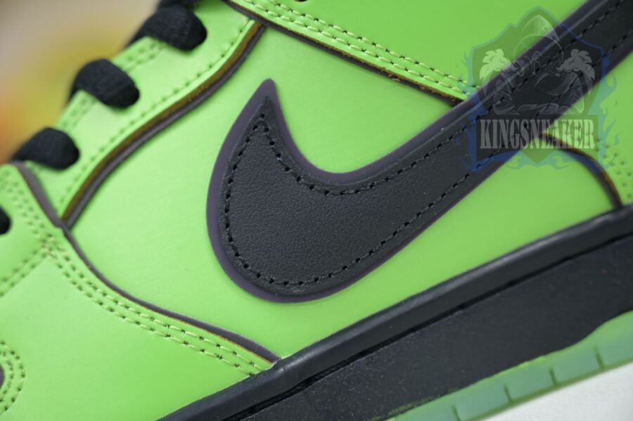 The Powerpuff Girls x Nike Dunk SB Low