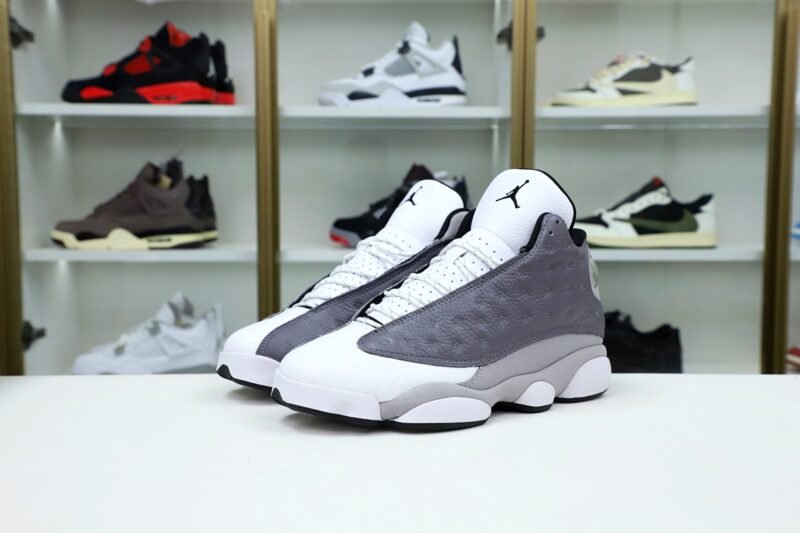 AIR JORDAN 13 RETRO 'ATMOSPHERE GREY' -414571-016