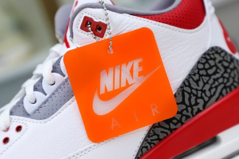 AIR JORDAN 3RETRO