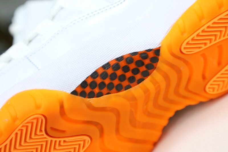 WMNS AIR JORDAN 11 RETRO LOW 'BRIGHT CITRUS'