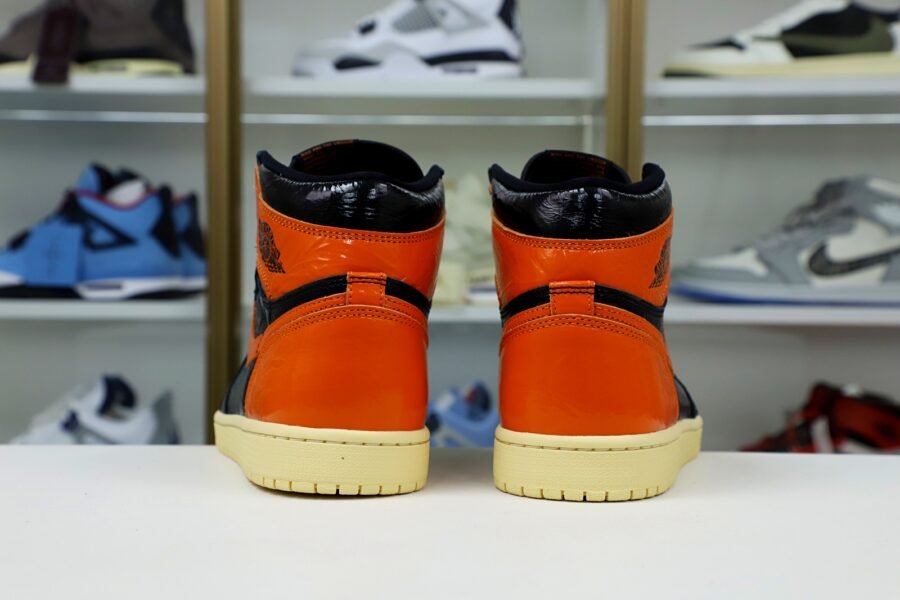 AIR JORDAN 1 RETRO HIGH OG 'SHATTERED BACKBOARD 3.0'