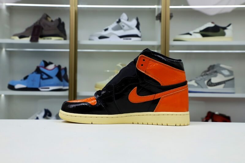 AIR JORDAN 1 RETRO HIGH OG 'SHATTERED BACKBOARD 3.0'