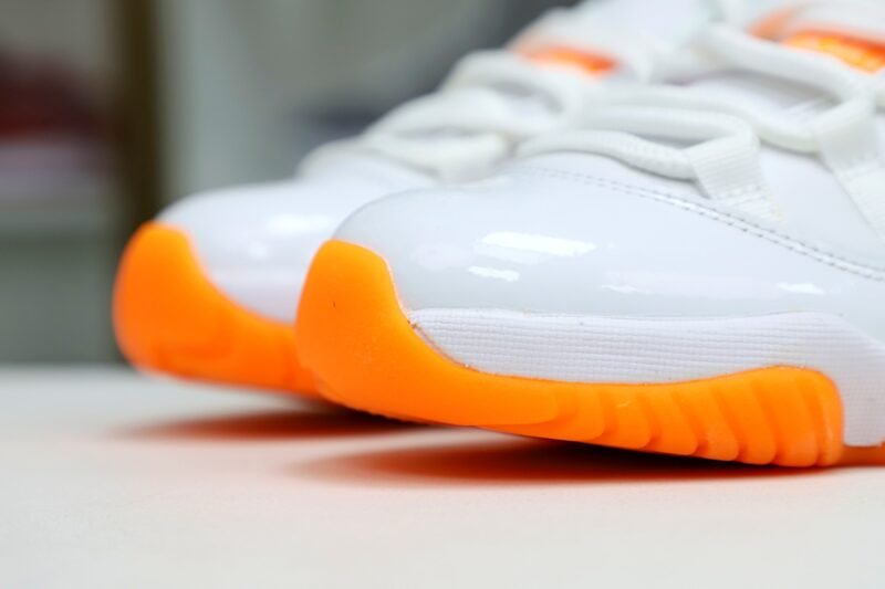 WMNS AIR JORDAN 11 RETRO LOW 'BRIGHT CITRUS'