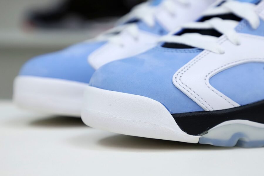 AIR JORDAN 6 RETRO 'UNC HOME'