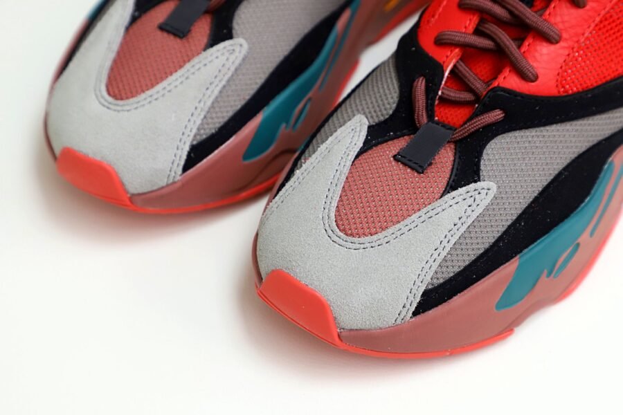 YEEZY BOOST 700 HI-RES RED HQ6979