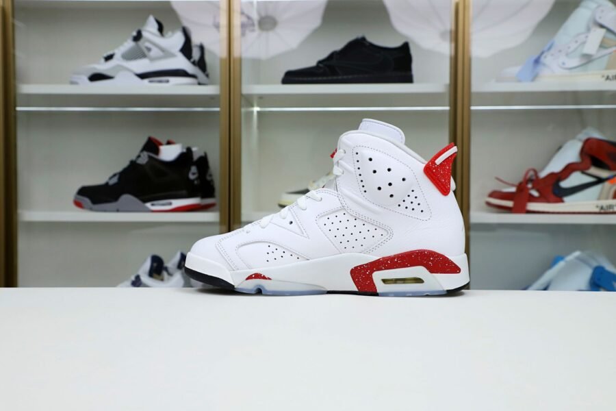 AIR JORDAN 6 RED OREO