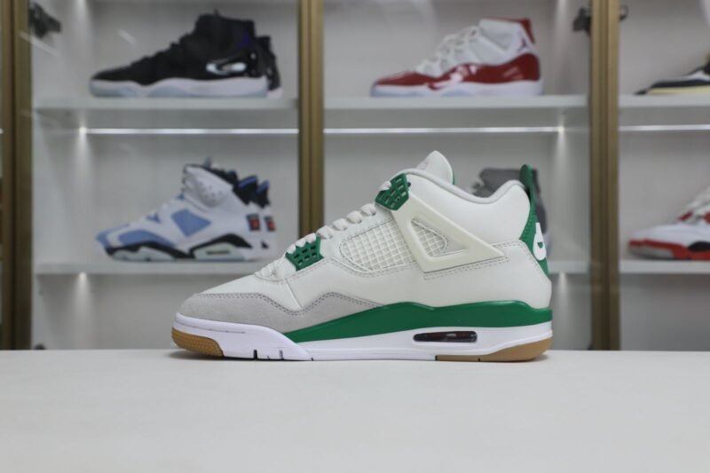 NIKE SB X AIR JORDAN 4 RETRO 'PINE GREEN'