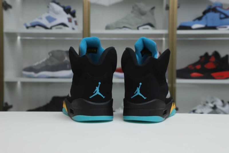 AIR JORDAN 5