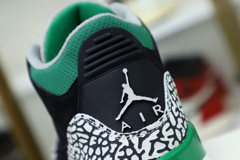 AIR JORDAN 3 PINE GREEN