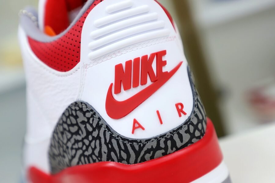 AIR JORDAN 3RETRO