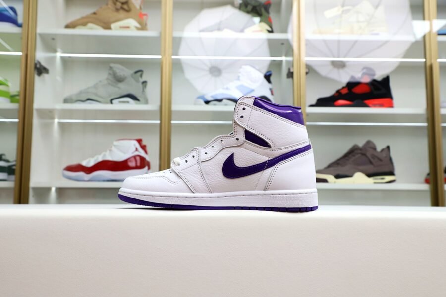 Air Jordan 1 High OG Court Purple