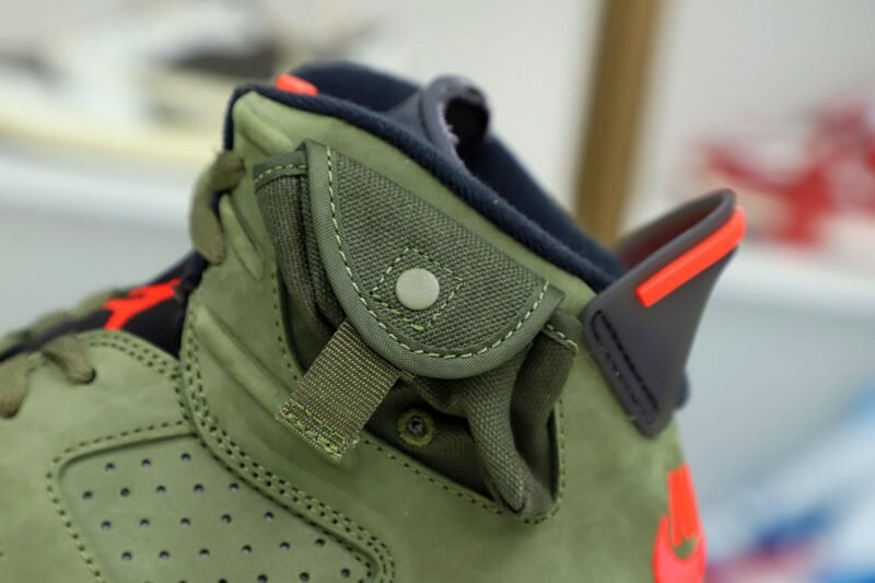 TRAVIS SCOTT X AIR JORDAN 6 RETRO 'OLIVE'