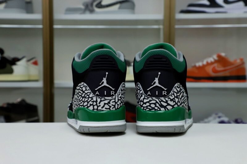 AIR JORDAN 3 PINE GREEN