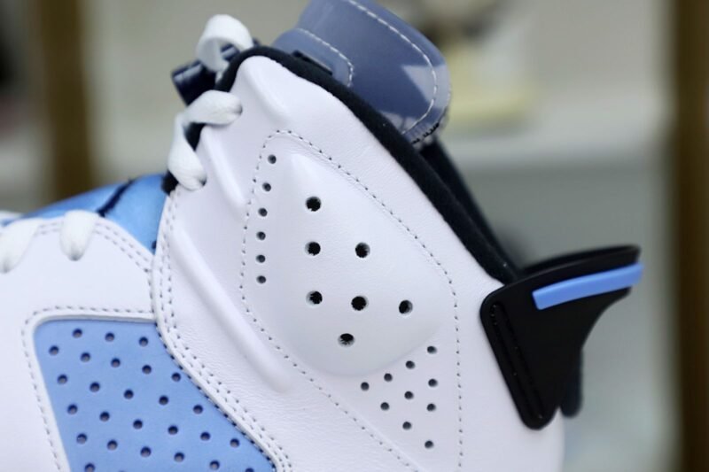 AIR JORDAN 6 RETRO 'UNC HOME'