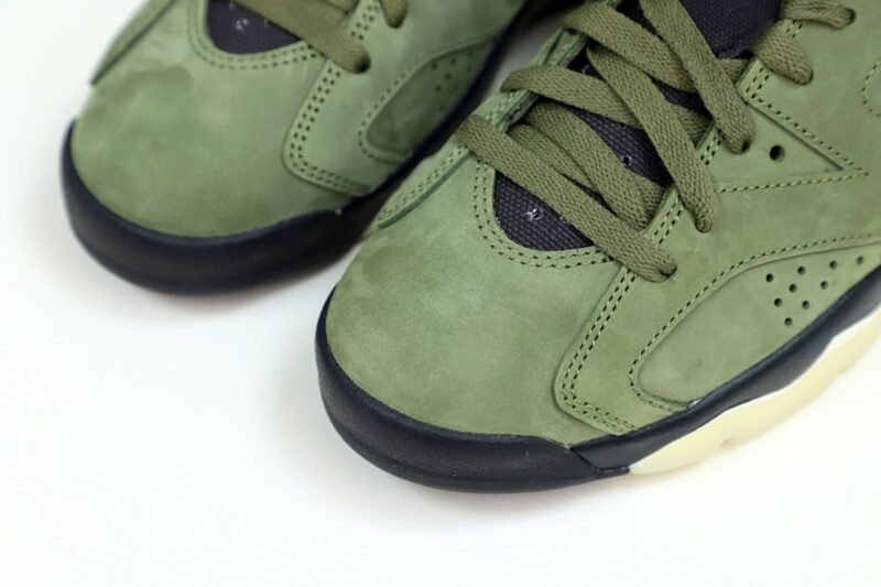 TRAVIS SCOTT X AIR JORDAN 6 RETRO 'OLIVE'